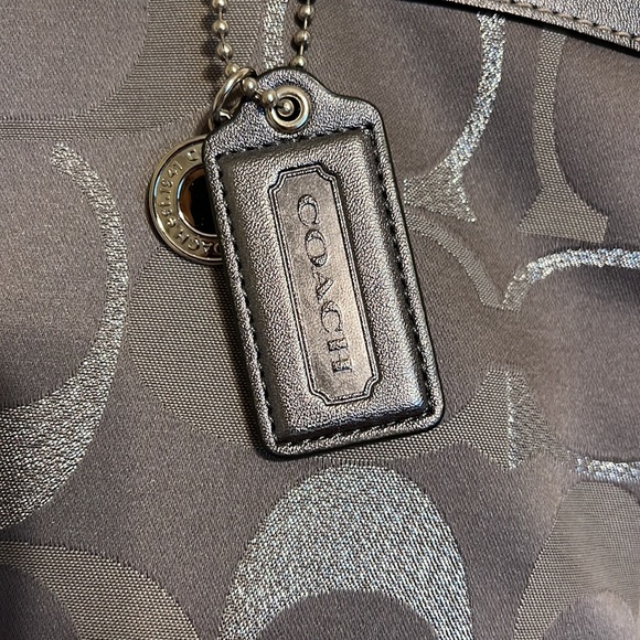 Coach Handbag Silver - Picture 2 of 16